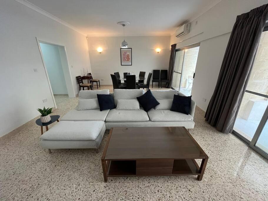 Seaview 3 Bedroom Apartment In Sliema Exterior foto